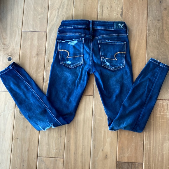 Women’s American Eagle Super Stretch Superlow Jegging - Picture 4 of 9